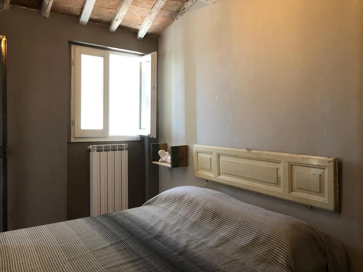 Appartamento Casa degli Artisti Perugia 0*,  Italia